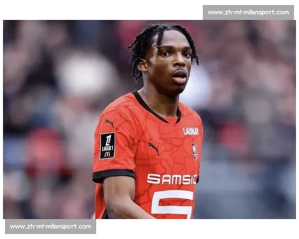 勒沃库森 3000 万欧求购利物浦中卫宽萨